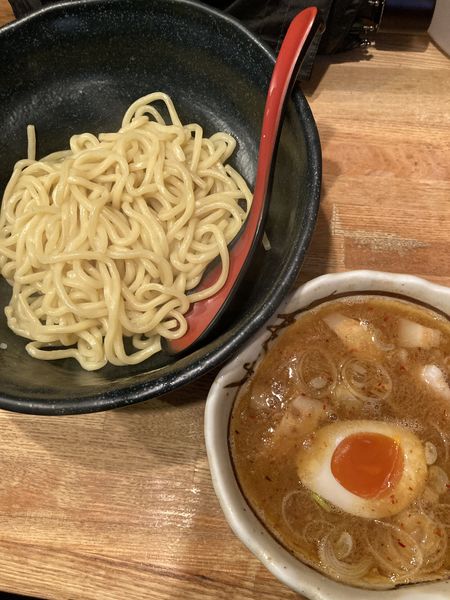 「醤油つけ麺　熱盛　麺量ふつう1,000」@つけ麺道 たけしの写真