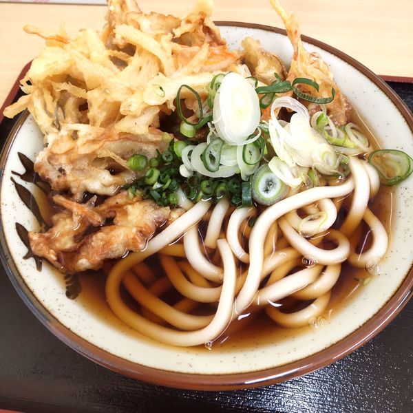 「かき揚げ（￥550）」@立ち蕎麦 つばめ屋の写真
