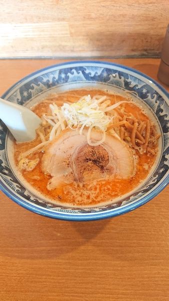「令5・2・14海老味噌ラーメン大盛(950円)サービスライス」@麺や 樽座 小宮店の写真