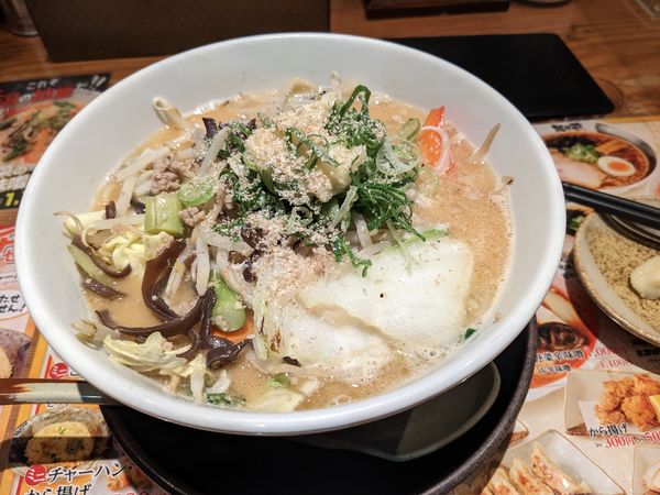 「十種野菜の生姜味噌らーめん」@越後秘蔵麺 無尽蔵 しながわ家の写真