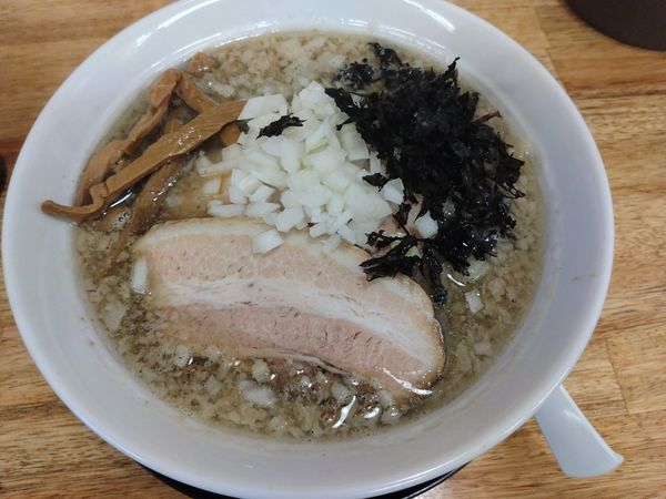 「背脂煮干しラーメン」@麺屋 つるるの写真