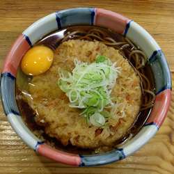 天たまそば（420円）