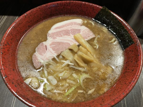 「とん白ぶし」@らーめん屋本舗 麺龍 仙台駅前店の写真