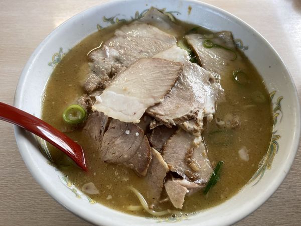 「大チャーシュー麺」@ほうれんそうの写真