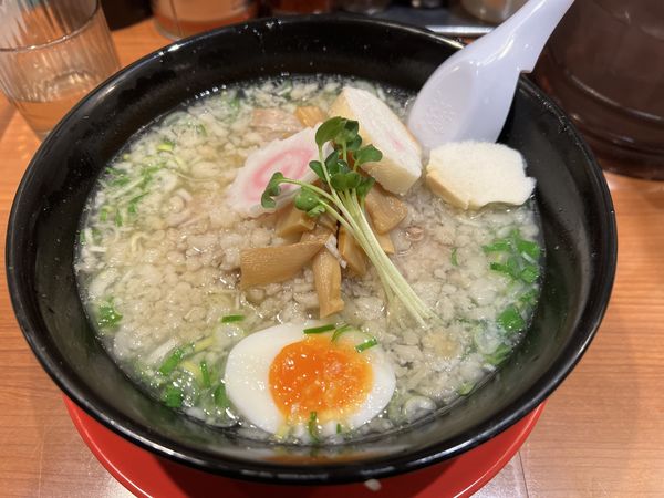 「こっさり極塩ラーメン」@函館麺厨房 あじさい 東京ラーメンストリート店の写真
