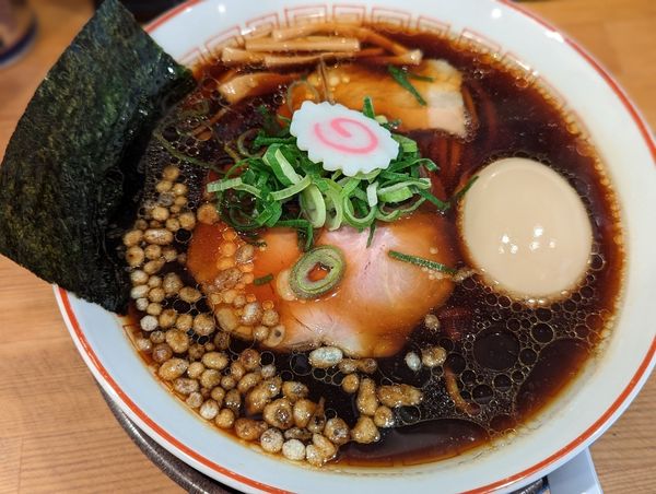 「黒中華そば」@清麺屋の写真