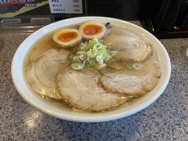 「チャーシュー麺、味玉(1080円)」@青竹手打ち佐野らーめん いたるの写真