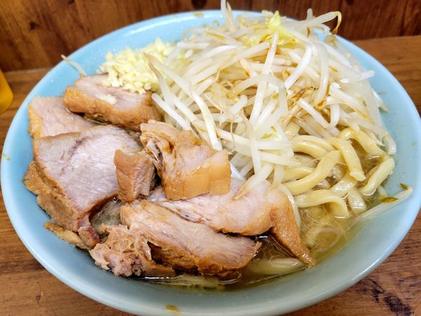 「小豚(ニンニク、カラメ)」@ラーメン二郎 池袋東口店の写真