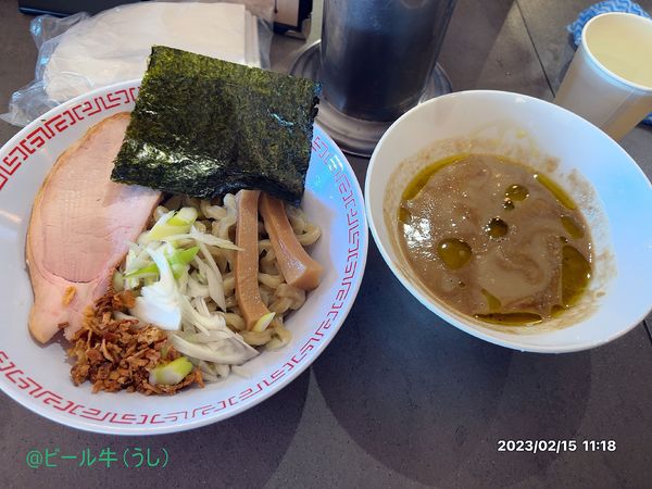 「アンチョビと茸のベジポタ(800円)、バターチキンカレー(300」@GURU GURU SIROHEBI NOODLEの写真