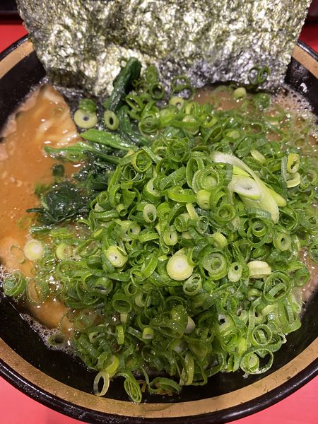 「ラーメン＋九条ネギ」@環2家 川崎店の写真