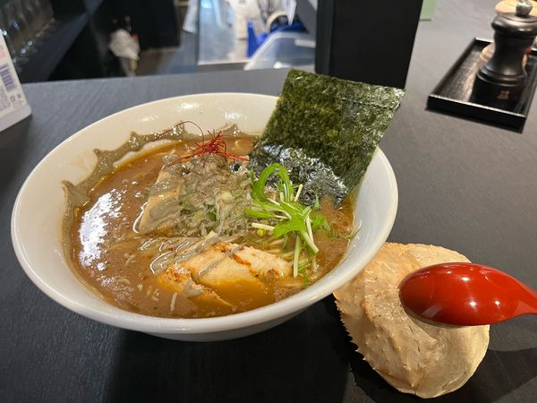 「濃厚蟹白湯らあめん」@蟹らあめん 一本道の写真