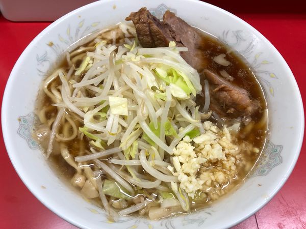 「小ラーメン麺半分固め750」@ラーメン二郎 上野毛店の写真