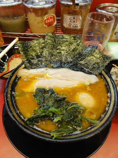 「ラーメン硬薄800円」@柏 王道家の写真