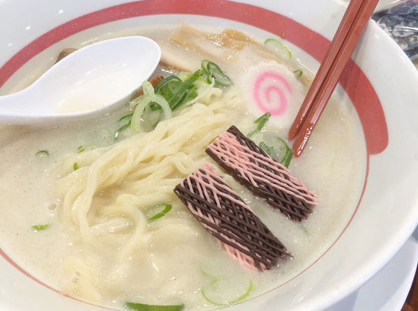 「チョコレートらーめん ブラック・ホワイト」@幸楽苑 杉並高井戸店の写真