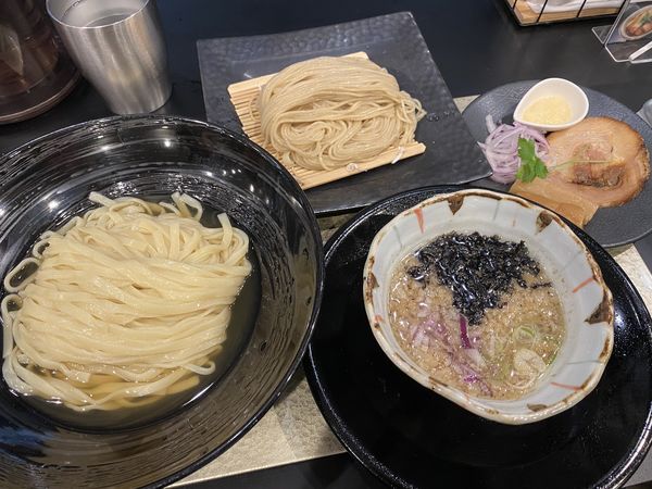 「限定C 京小麦の背脂つけ麺+追ざる 1300+300」@麺屋さすけ 本店の写真