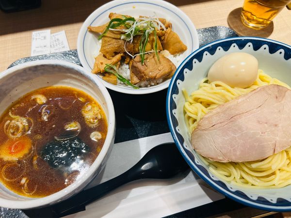 「もり半玉煮卵そば＋チャーご飯」@羽田大勝軒の写真