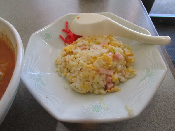 「半チャーハンと担々麵SET 850円」@千力の写真