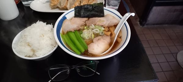 「チャーシューメン(固め)サービスライス」@代一元 大森店の写真