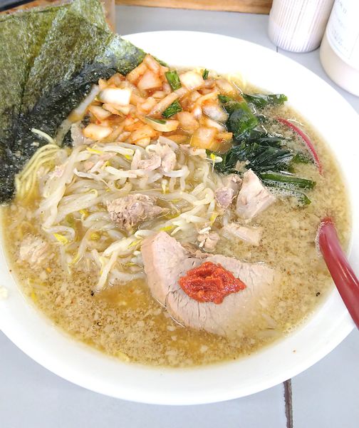 「味噌ラーメン中盛+もやし」@ラーメンショップ 122号騎西店の写真