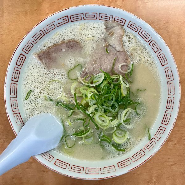 「ラーメン（680円）」@長浜ナンバーワン 祇園店の写真