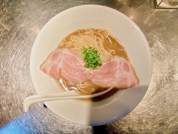 「焙煎濃厚煮干:900円、和え玉:250円」@さんじの写真