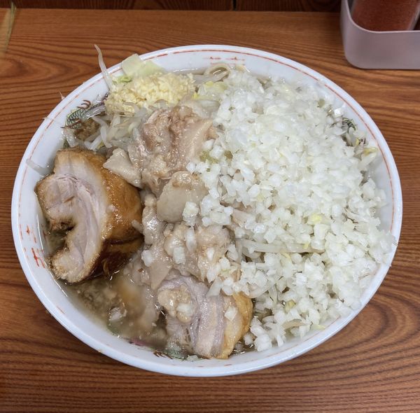「ラーメン＋刻みタマネギ」@ラーメン二郎 亀戸店の写真