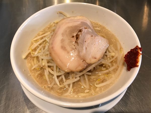 「醤油豚骨麺 800円」@麺ハチイチ/81 NOODLE BARの写真