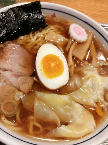 「ワンタン麺(小盛)」@中華麺 多文の写真