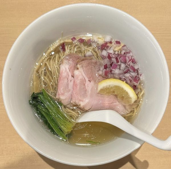「鶏塩らぁ麺」@らぁ麺 田じまの写真