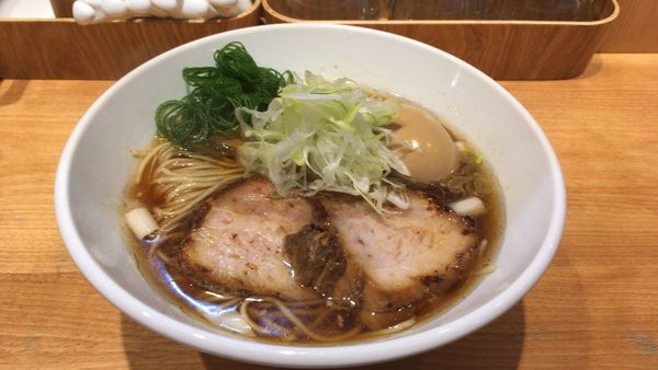 「醤油そば特製1200円」@佐々木製麺所の写真