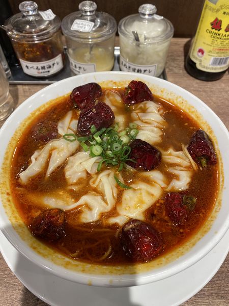 「麻辣火鍋わんたんめん」@広州市場 横浜ポルタ店の写真