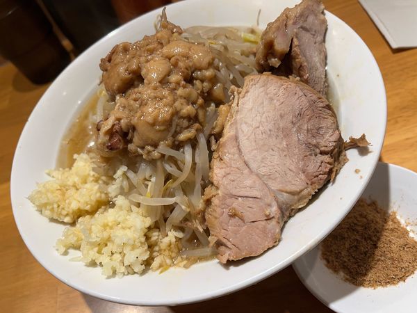 「ラーメン小　魚粉50円」@麺屋 神工の写真