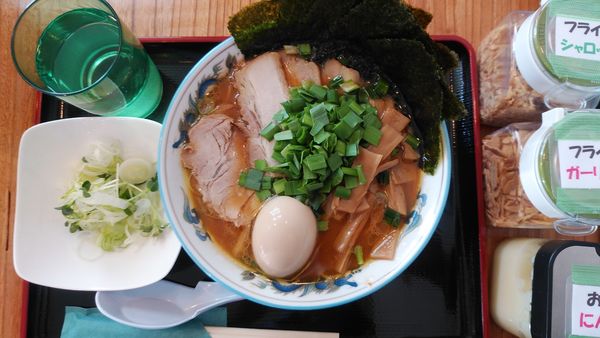 「【限定】豚白湯　特製昌らぁ麺/ニラ」@らぁ麺 昌の写真