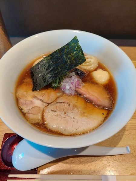 「特製醤油らぁ麺」@らぁ麺や 嶋の写真