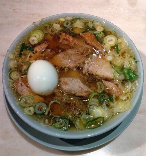 「チャーシュー麺 1200円＋茹で卵 100円」@ちえちゃんラーメンの写真