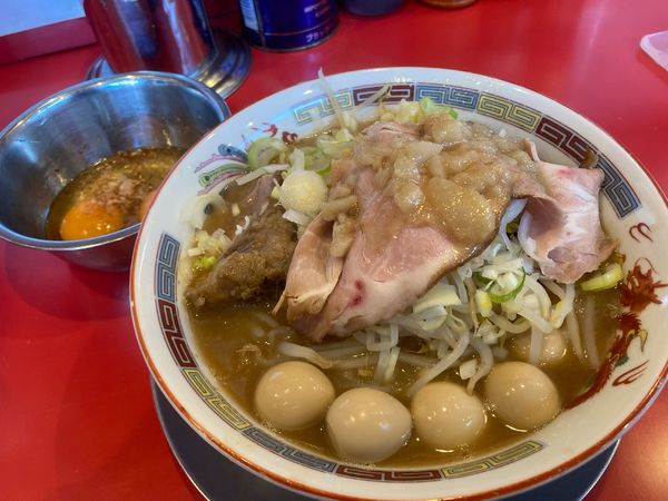 「ラーメン並¥900+うずら¥100+すきやき¥100」@ジャンプの写真