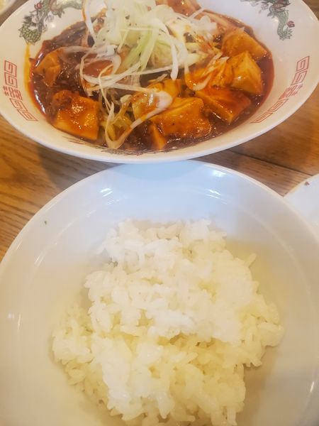 「麻婆麺ライス付き９９０円」@太陽ホエール 野毛本店の写真