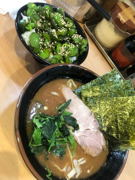 「ラーメン　700」@横浜家系らーめん 武道家 賢斗の写真