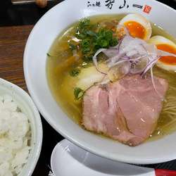 鶏そば 汐（800円）,ごはん 中（100円）,煮卵（無料券）