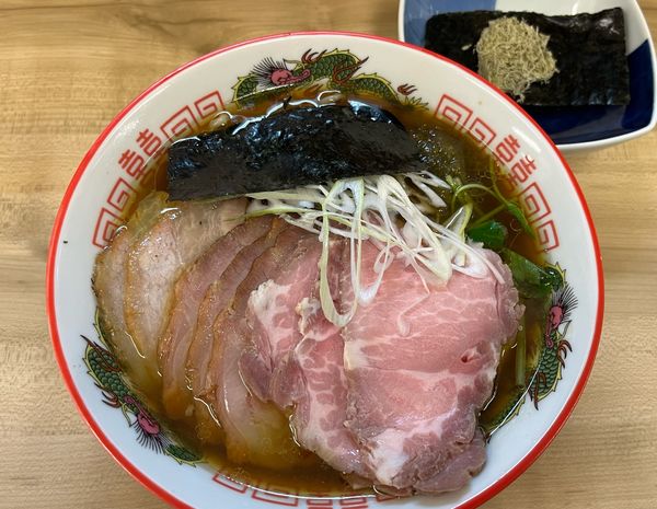 「特製醤油らぁ麺 中盛り+とろろ昆布+のり」@麺処 有彩の写真