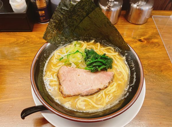 「ラーメン」@横浜家系ラーメン 幸村家の写真