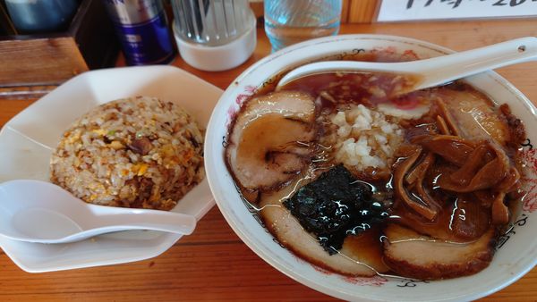 「Aセット　チャーシューメン＋ミニチャーハン　¥1200」@らーめん おゆうの写真