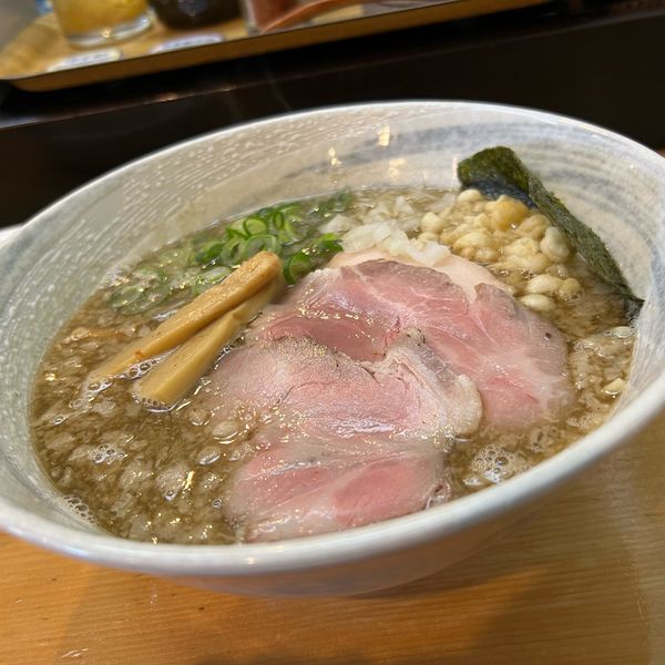「特製背脂いりこそば」@讃岐ラーメン 香麦の写真