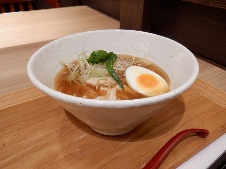 「太陽の鶏こうじ麺 ハーフ」@発酵ラーメンizuruの写真