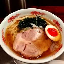 ラーメン（醤油）（７５０円）