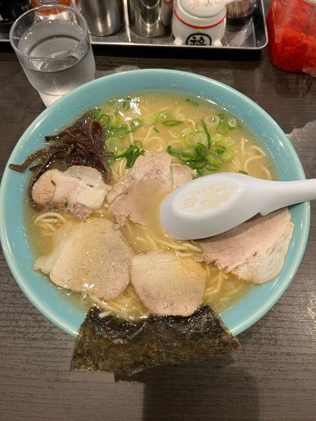 「ラーメン　大盛り」@久留米ラーメン 来福軒の写真