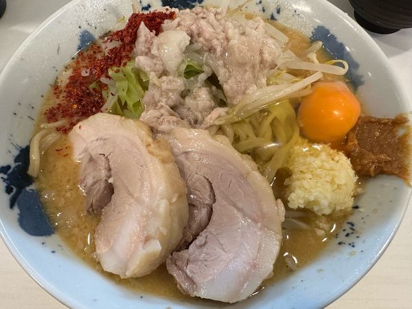 「限定味噌ラーメンニバンボシ」@ハイパーファットンの写真