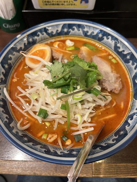 「トムヤムラーメン（中華麺）」@ティーヌン 西早稲田本店の写真