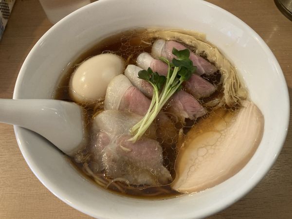 「牛貝清湯特製醤油中華そば＋和え玉」@中華そば 流川の写真