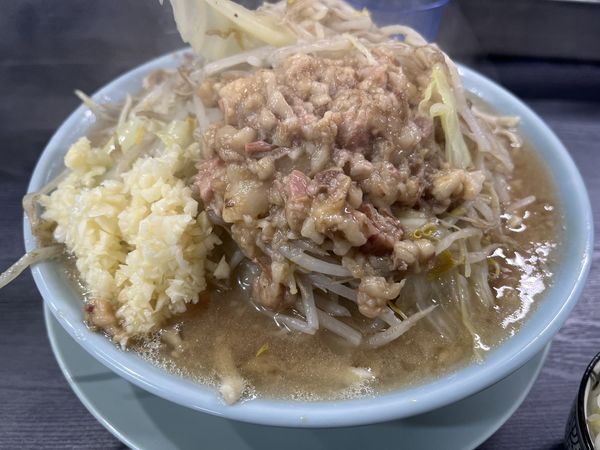 「ラーメン（ニンニク、ちょいアブラ、ちょいヤサイ）」@オリバーヌードルの写真